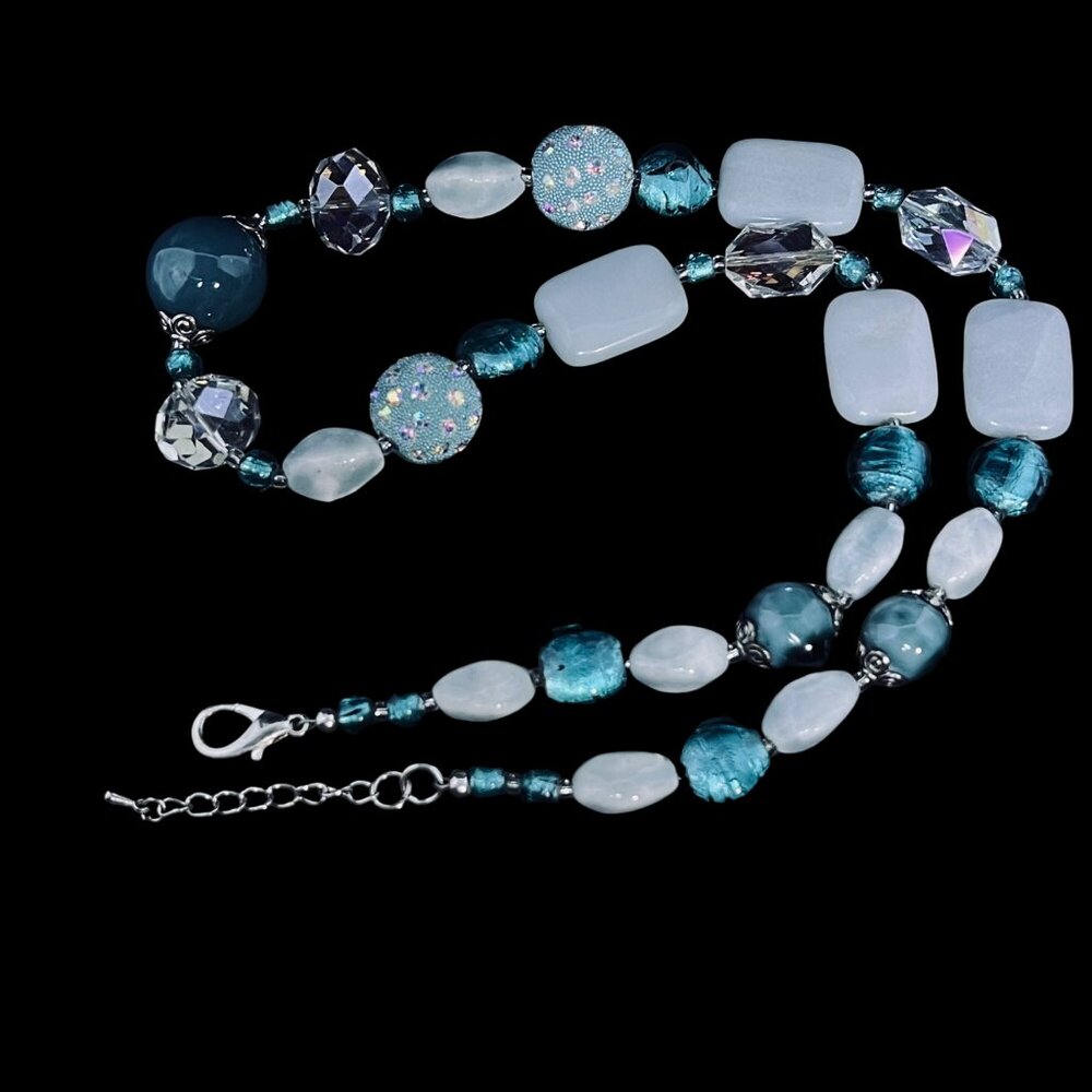 Chunky Teal And Clear Glass With Blue Quartz Beaded Necklace (NA77) - Picture 6 of 8